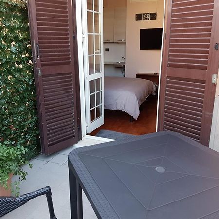 Chiara Rooms Rome Exterior photo